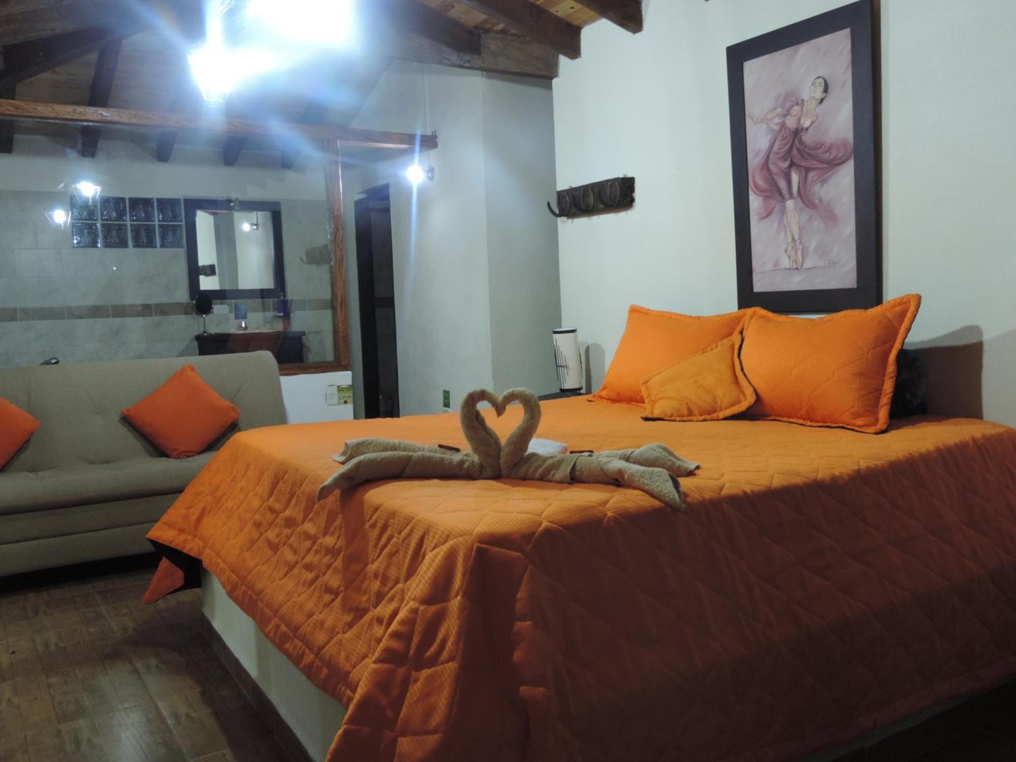 Oak Tree House Guest House Guatapé Екстериор снимка