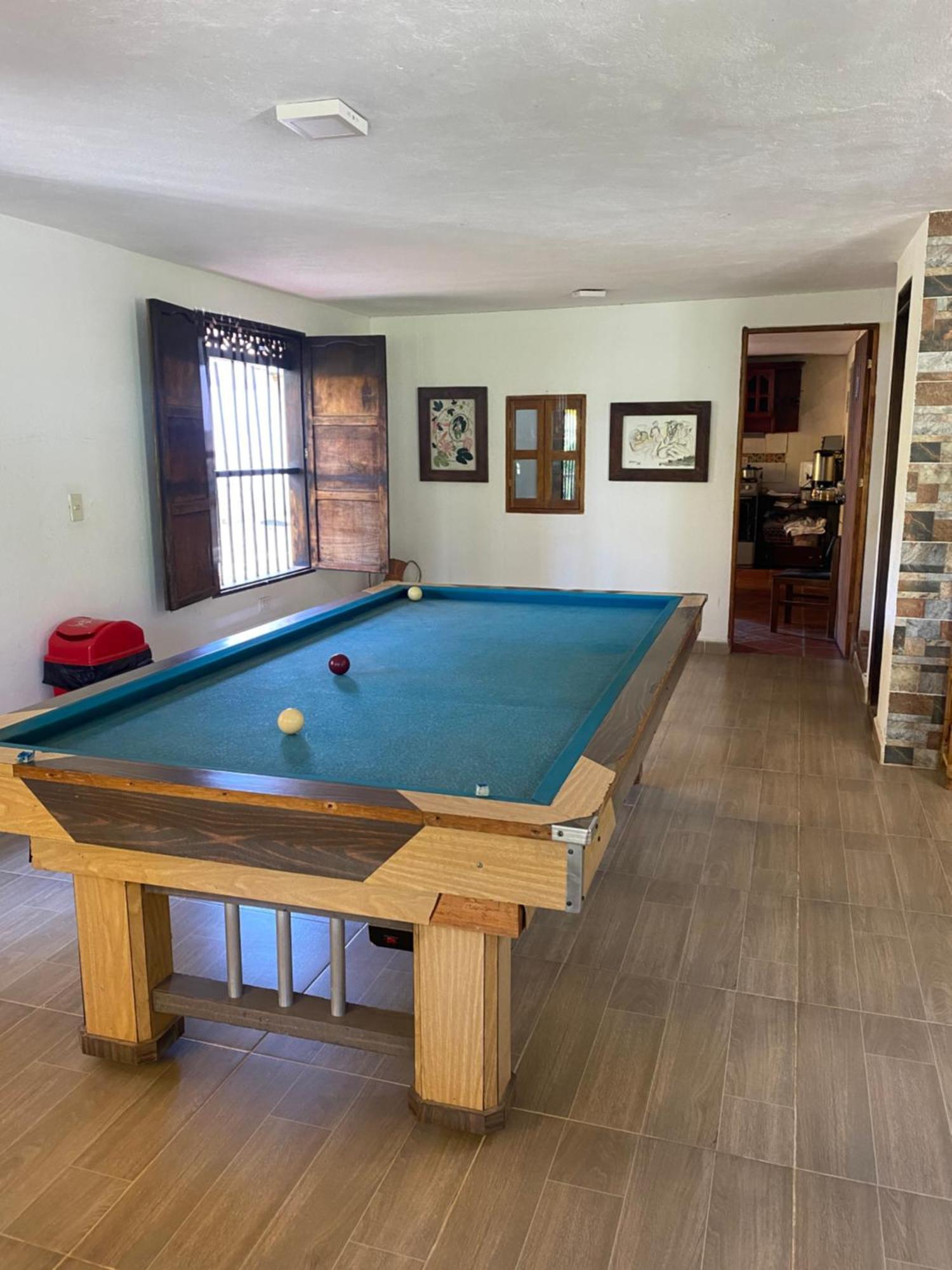 Oak Tree House Guest House Guatapé Екстериор снимка