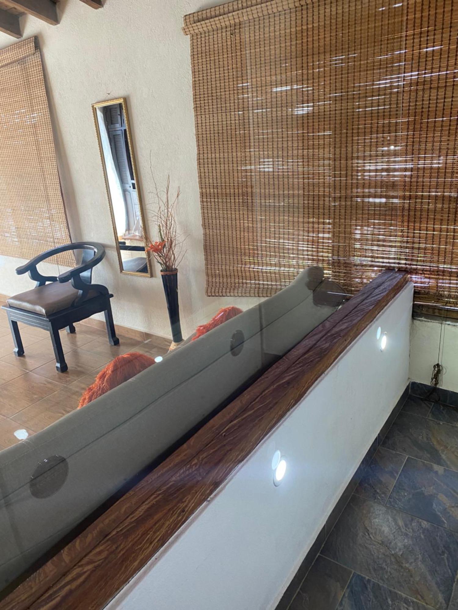 Oak Tree House Guest House Guatapé Стая снимка